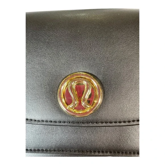 Lululemon Cactus Leather Crossbody Bag Black With Gold Hardware & Dust Bag - Picture 4 of 16